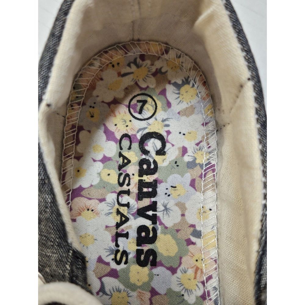 Womens‎ Size 7 Canvas Casuals Shoes - Picture 3 of 5